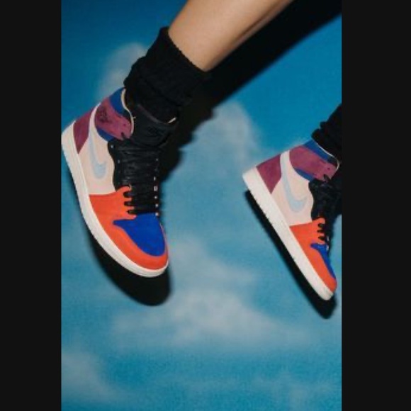 Nike Shoes - Aleali May Court Lux Jordan 1 Retro High